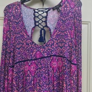 Long sleeve Jessica Simpson Top